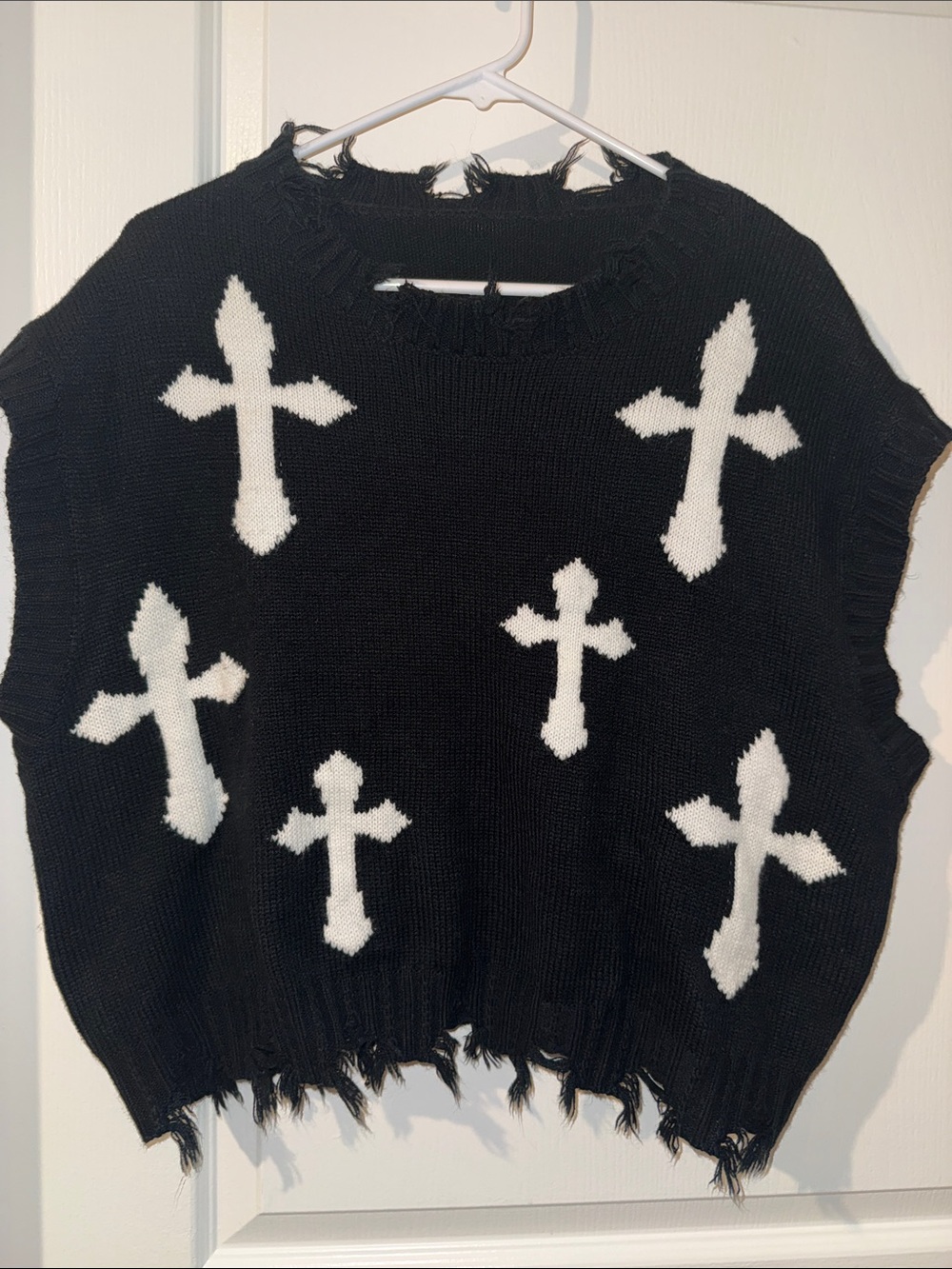 Black Distressed Cross Knit Sweater Vest - Unbranded